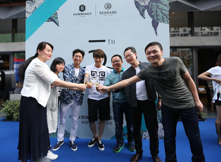 FJ第五空间武汉(hàn)万(wàn)达汉街开业